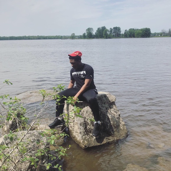 Meet your Posher, Dorry - Picture 1 of 1